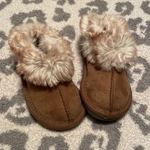 Cat & Jack SlipOn Toddler 6